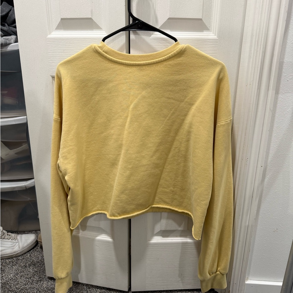 Pale yellow RVCA cropped sweatshirt